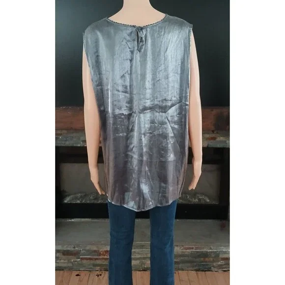 Karen Scott 3X Metallic Gray Shiny Round Neck Sleeveless Lightweight Blouse Top - Picture 5 of 7